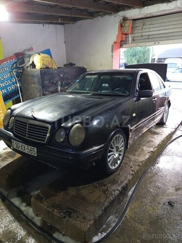 Mercedes C 300 d 1998, 268,466 km - 3.0 l - Bakı