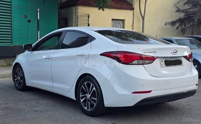 Hyundai Avante 2015, 209,000 km - 1.6 l - Bakı
