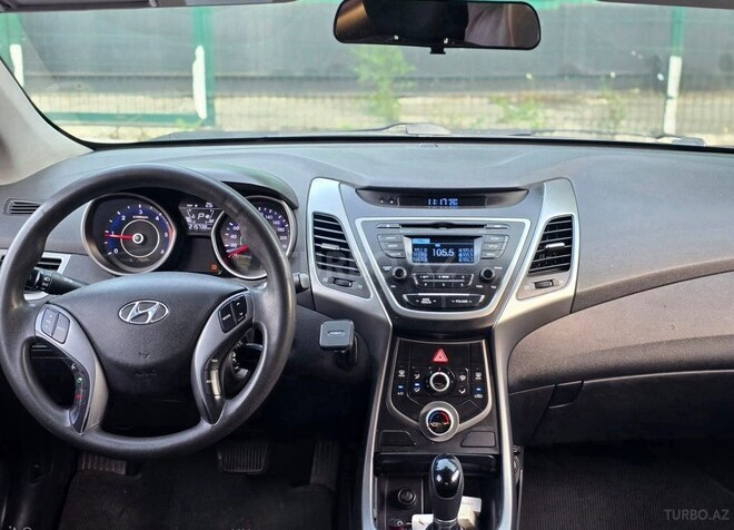 Hyundai Avante 2015, 209,000 km - 1.6 l - Bakı
