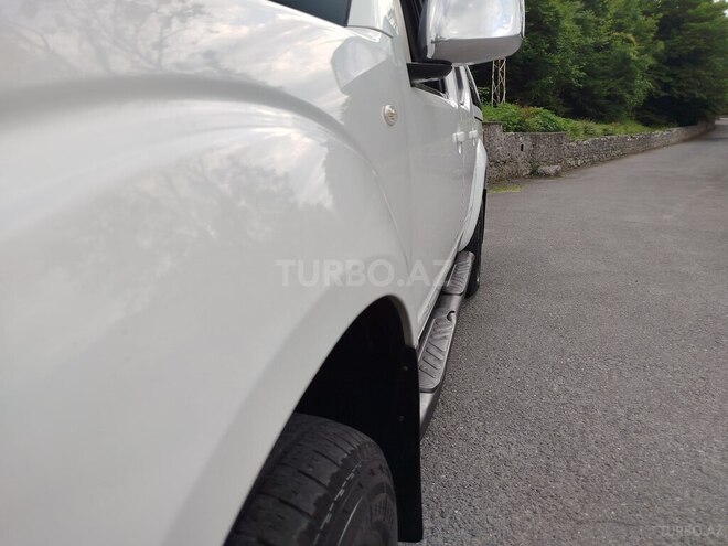 Nissan Navara 2012, 192,980 km - 2.5 l - Şəki