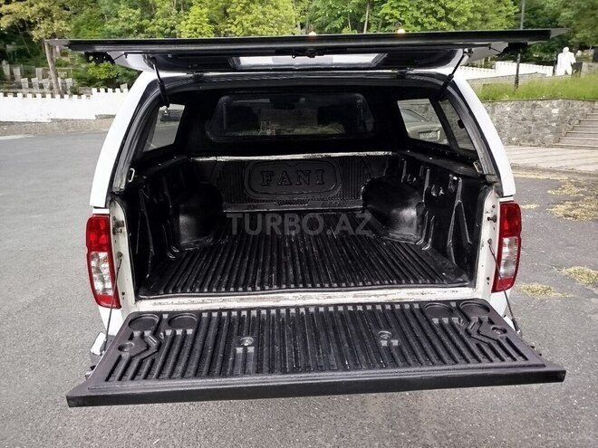 Nissan Navara 2012, 192,980 km - 2.5 l - Şəki