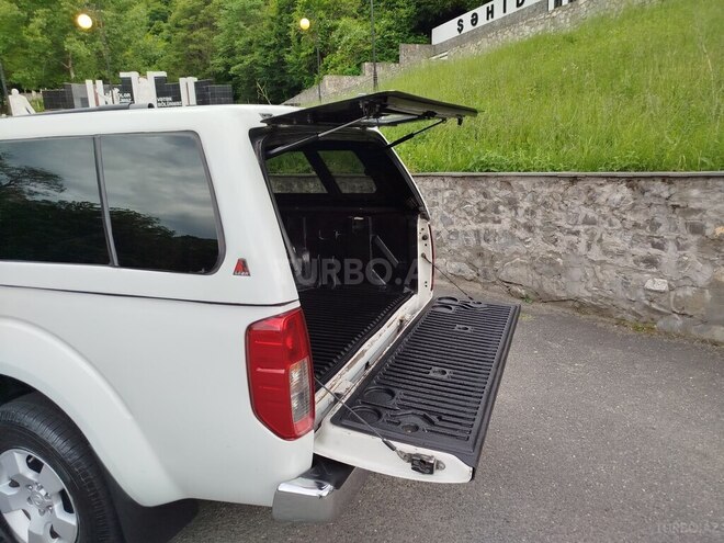 Nissan Navara 2012, 192,980 km - 2.5 l - Şəki