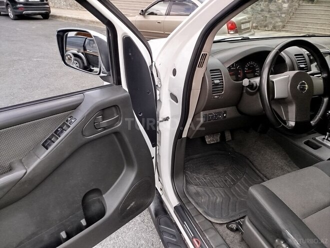 Nissan Navara 2012, 192,980 km - 2.5 l - Şəki