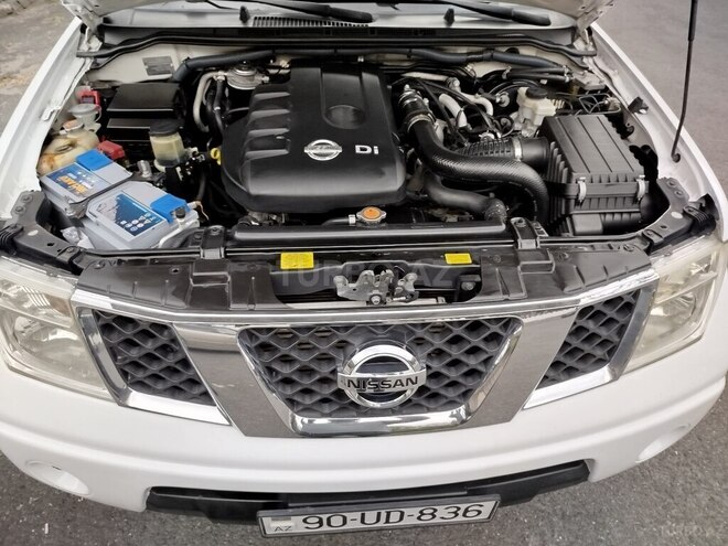 Nissan Navara 2012, 192,980 km - 2.5 l - Şəki