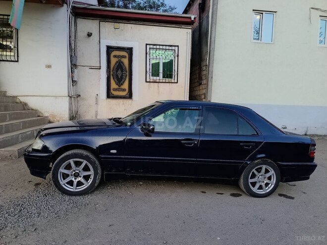 Mercedes C 180 1998, 370,000 km - 1.8 l - Lerik