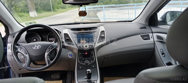 Hyundai Elantra 2015, 173,000 km - 1.8 l - Quba