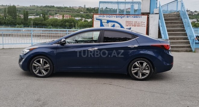 Hyundai Elantra 2015, 173,000 km - 1.8 l - Quba