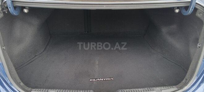Hyundai Elantra 2015, 173,000 km - 1.8 l - Quba