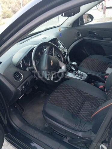 Chevrolet Cruze-4
