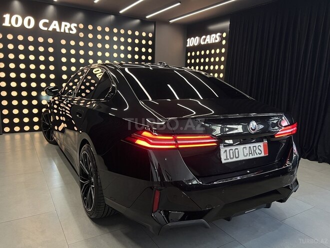 BMW 520 2023, 33,000 km - 2.0 l - Bakı