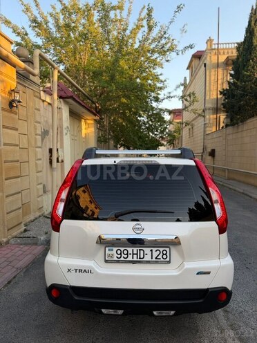 Nissan X-Trail 2013, 210,000 km - 2.5 l - Bakı