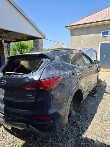 Hyundai Santa Fe 2016, 182,000 km - 2.0 l - Neftçala