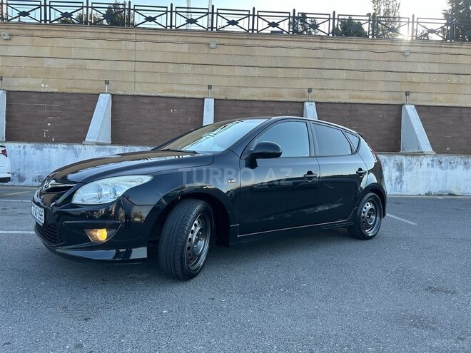 Hyundai i30 2010, 226,000 km - 1.4 l - Bakı