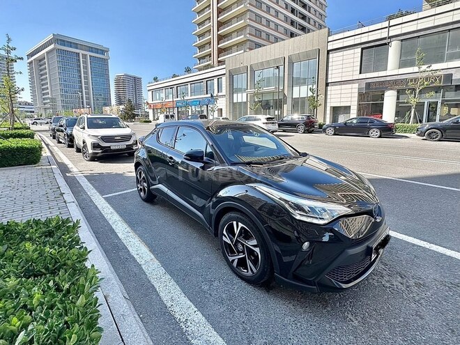 Toyota C-HR 2023, 56,000 km - 1.8 l - Bakı