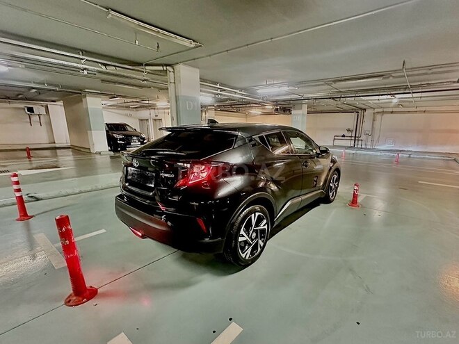 Toyota C-HR 2023, 56,000 km - 1.8 l - Bakı