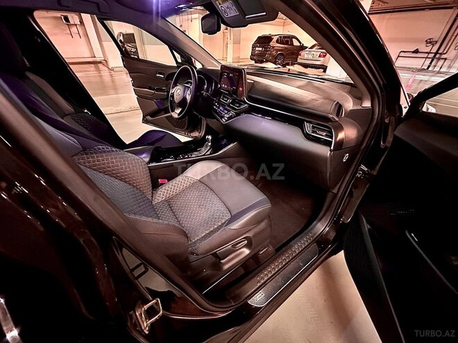 Toyota C-HR 2023, 56,000 km - 1.8 l - Bakı