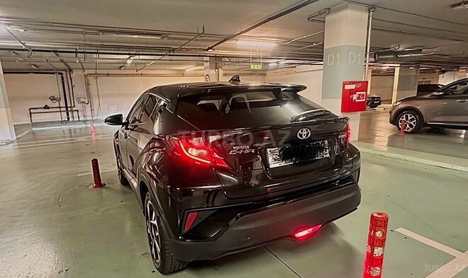 Toyota C-HR 2023, 56,000 km - 1.8 l - Bakı