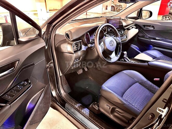 Toyota C-HR 2023, 56,000 km - 1.8 l - Bakı