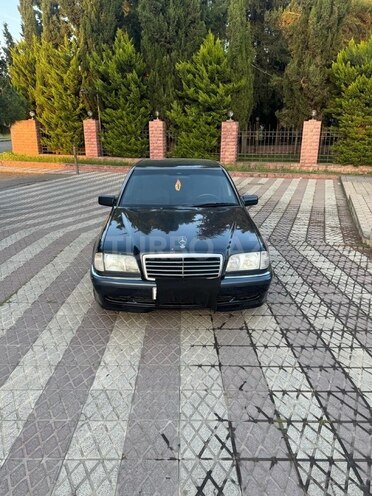 Mercedes C 240 1997, 324,000 km - 2.4 l - Cəlilabad