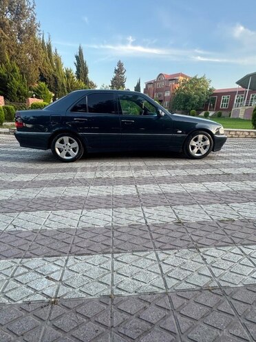 Mercedes C 240 1997, 324,000 km - 2.4 l - Cəlilabad