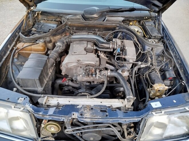 Mercedes E 220 1993, 307,100 km - 2.2 l - Bakı