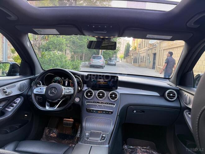 Mercedes GLC 300 4MATIC 2021, 67,000 km - 2.0 l - Bakı