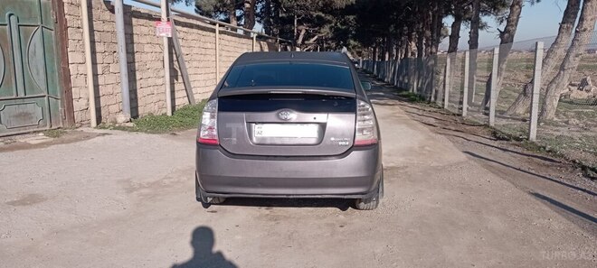 Toyota Prius-8