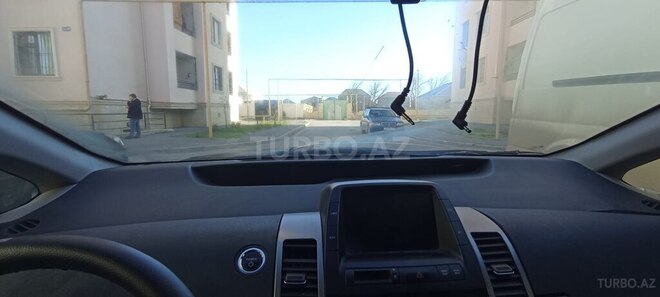 Toyota Prius-3