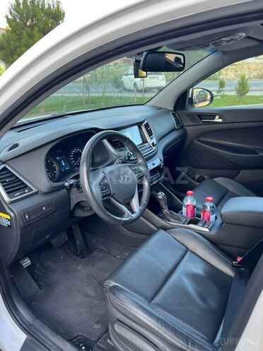 Hyundai Tucson-11