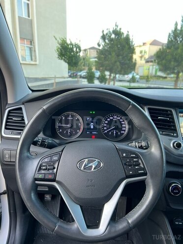 Hyundai Tucson-18