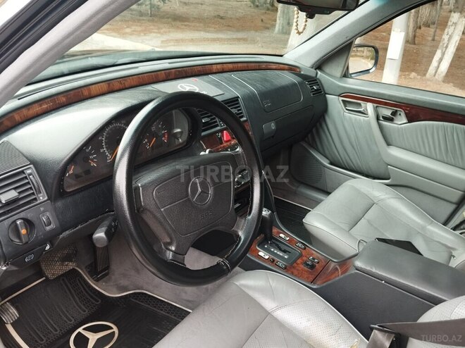 Mercedes C 220 1996, 330,000 km - 2.2 л - Sumqayıt
