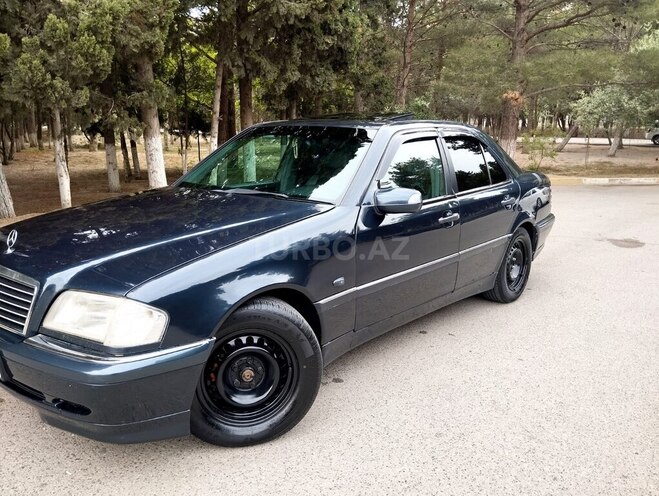 Mercedes C 220 1996, 330,000 km - 2.2 л - Sumqayıt