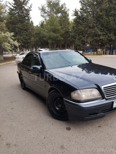 Mercedes C 220 1996, 330,000 km - 2.2 л - Sumqayıt