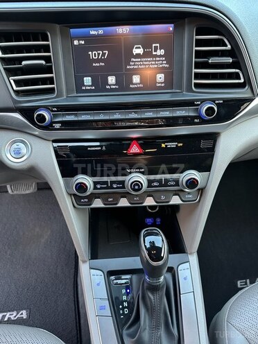 Hyundai Elantra 2019, 119,389 km - 2.0 l - Bakı