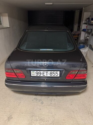 Mercedes E 270 2001, 575,500 km - 2.7 л - Bakı
