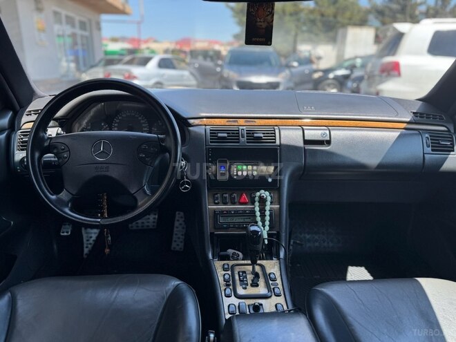 Mercedes E 270 2001, 575,500 km - 2.7 л - Bakı