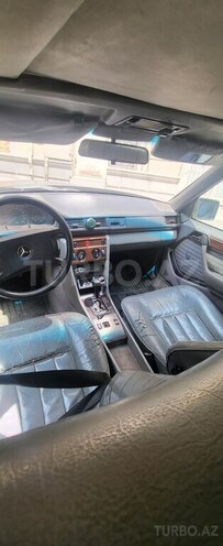 Mercedes E 230 1990, 250,000 km - 2.3 l - Bakı