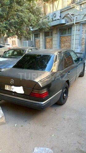 Mercedes E 230 1990, 250,000 km - 2.3 l - Bakı