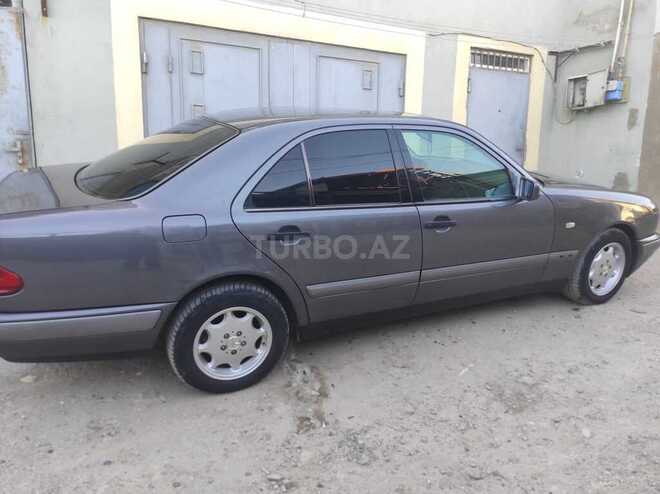 Mercedes E 220 d 1999, 492,000 km - 2.2 л - Bakı