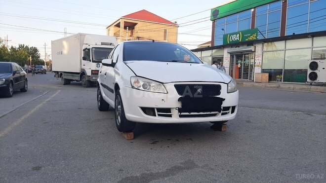 Iran Khodro Runna 2013, 350,000 km - 1.6 l - Bakı