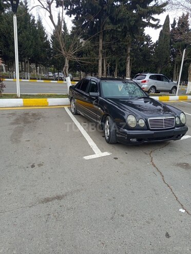 Mercedes E 230 1995, 382,000 km - 2.3 l - Bakı