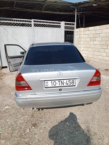 Mercedes C 220 1995, 450,000 km - 2.2 л - Sabirabad
