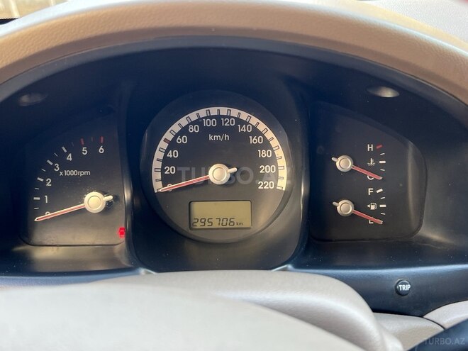 Kia Sportage 2004, 295,000 km - 2.0 л - Sumqayıt
