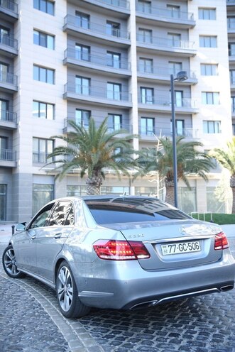Mercedes E 220 d 2014, 260,000 km - 2.2 l - Bakı