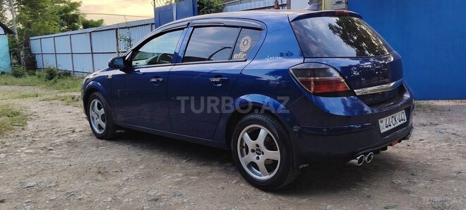 Opel Astra 2009, 325,325 km - 1.4 l - Masallı