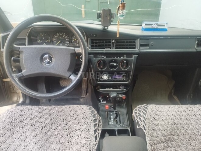 Mercedes 190 1989, 203,000 km - 2.0 l - Bakı