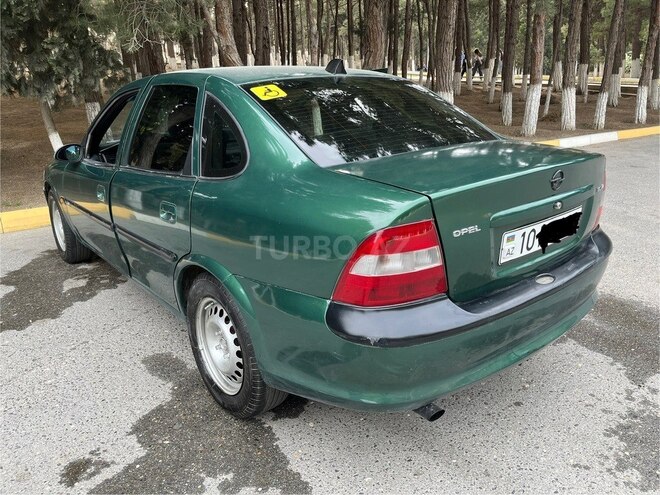 Opel Vectra 1996, 300,000 km - 1.6 l - Sumqayıt