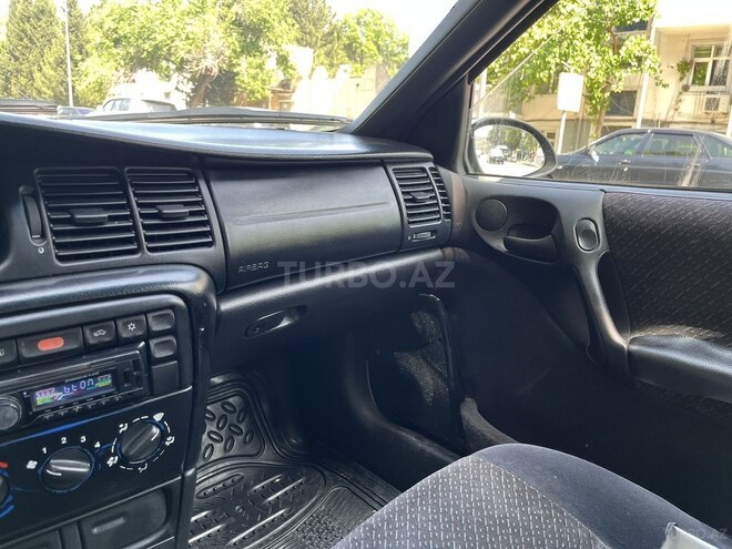 Opel Vectra 1996, 300,000 km - 1.6 l - Sumqayıt