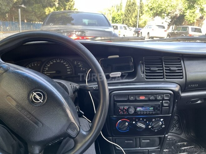 Opel Vectra 1996, 300,000 km - 1.6 l - Sumqayıt