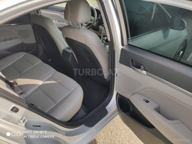 Hyundai Elantra 2017, 140,000 km - 2.0 l - Şirvan
